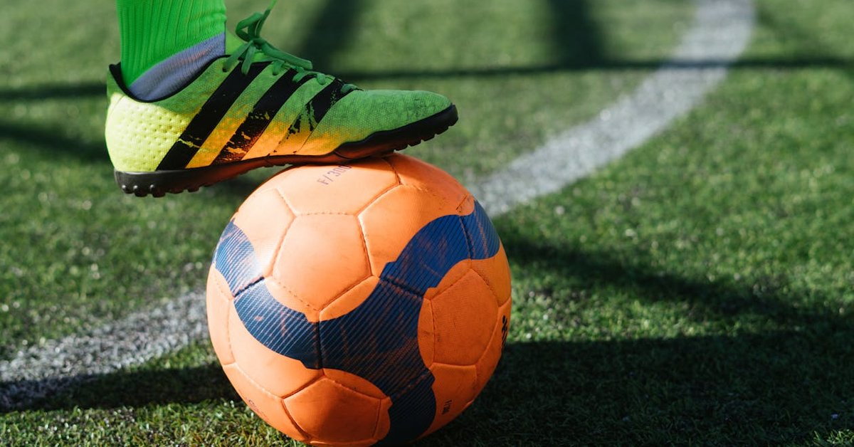 Why Did Moroccan Players Desperately Try to Prevent the Senegalese Goalkeeper from Using His Towel?