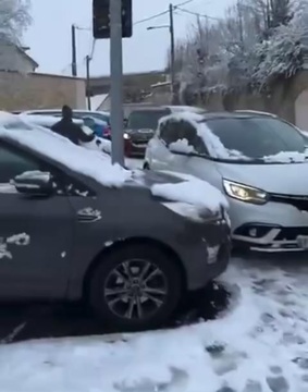 Video Shows Multi-Vehicle Pile-Up on Icy Roads in France as Snow Chaos Continues